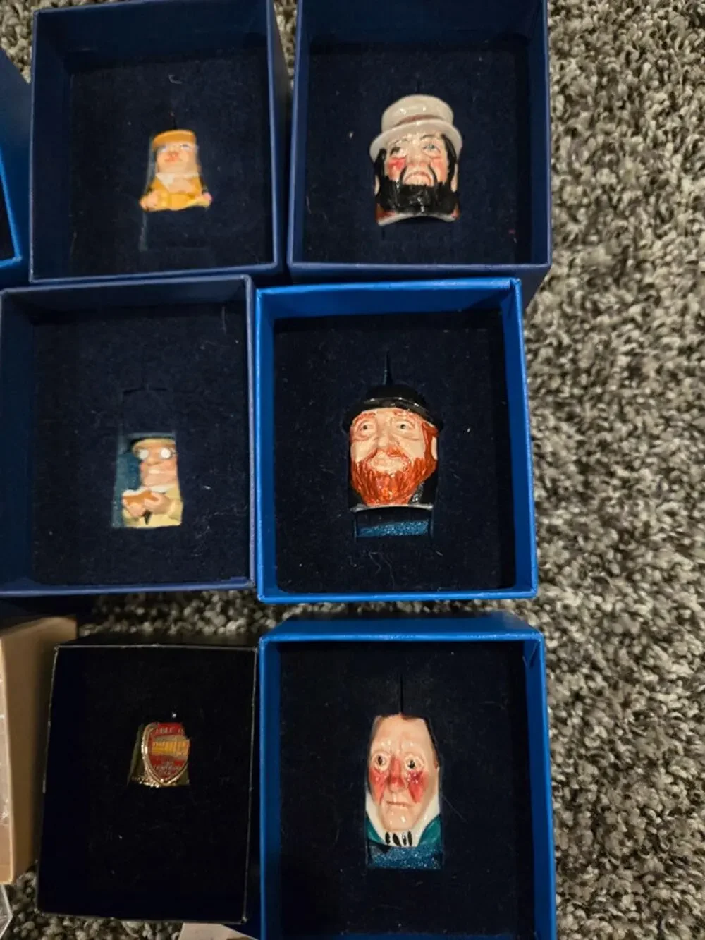 Thimble collectors club lot- ALL but the Abe Lincoln